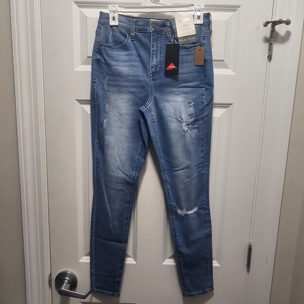NWT Juniors' Muddo Stretch High Rise Jeggings Size: 9